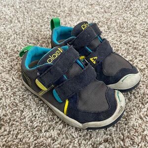 Size 9 / Toddler Boy PLAE Sneakers